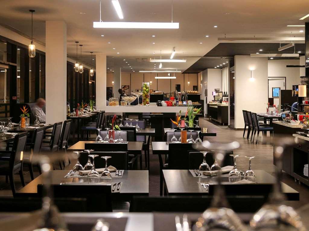Novotel Abidjan Plateau Restaurante foto